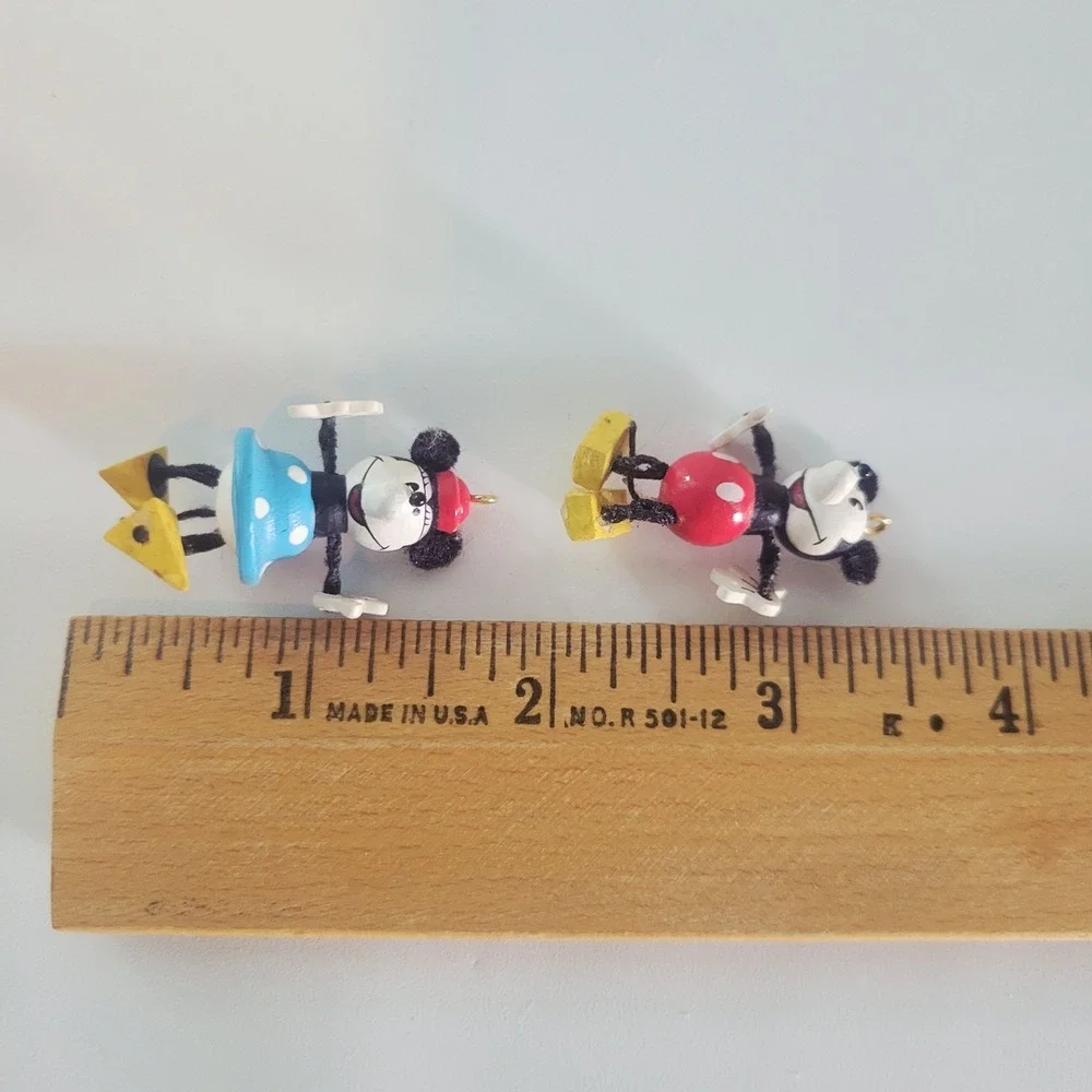 Hallmark‎ Mickey & Minnie Mouse Miniature Wood Ornaments 2000 Charm /Earrings?